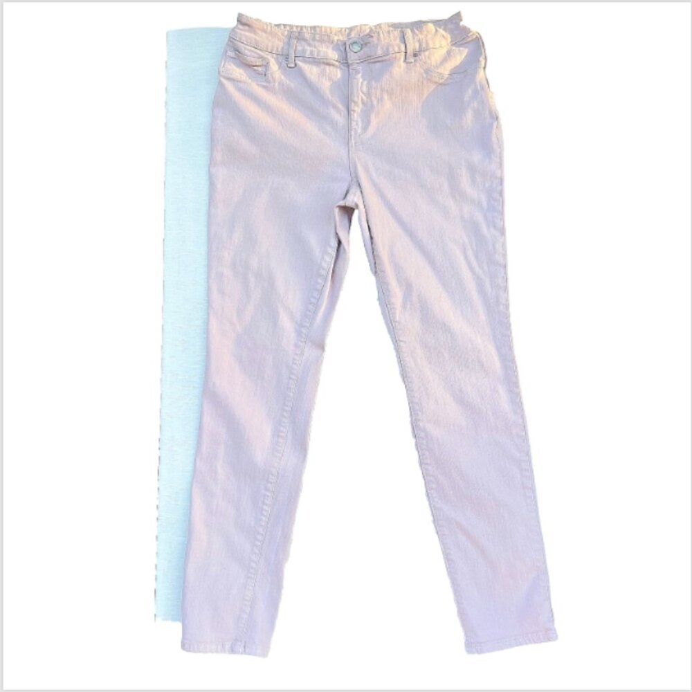 Chico's The Platinum Jeggings Women's 8/M Jeans Pale Violet Stretch Slim Leg